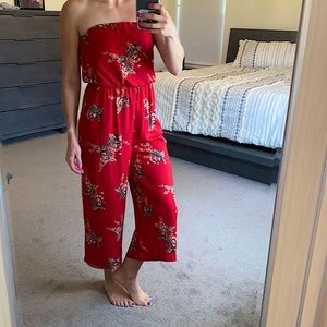 Super cute jumpsuit!